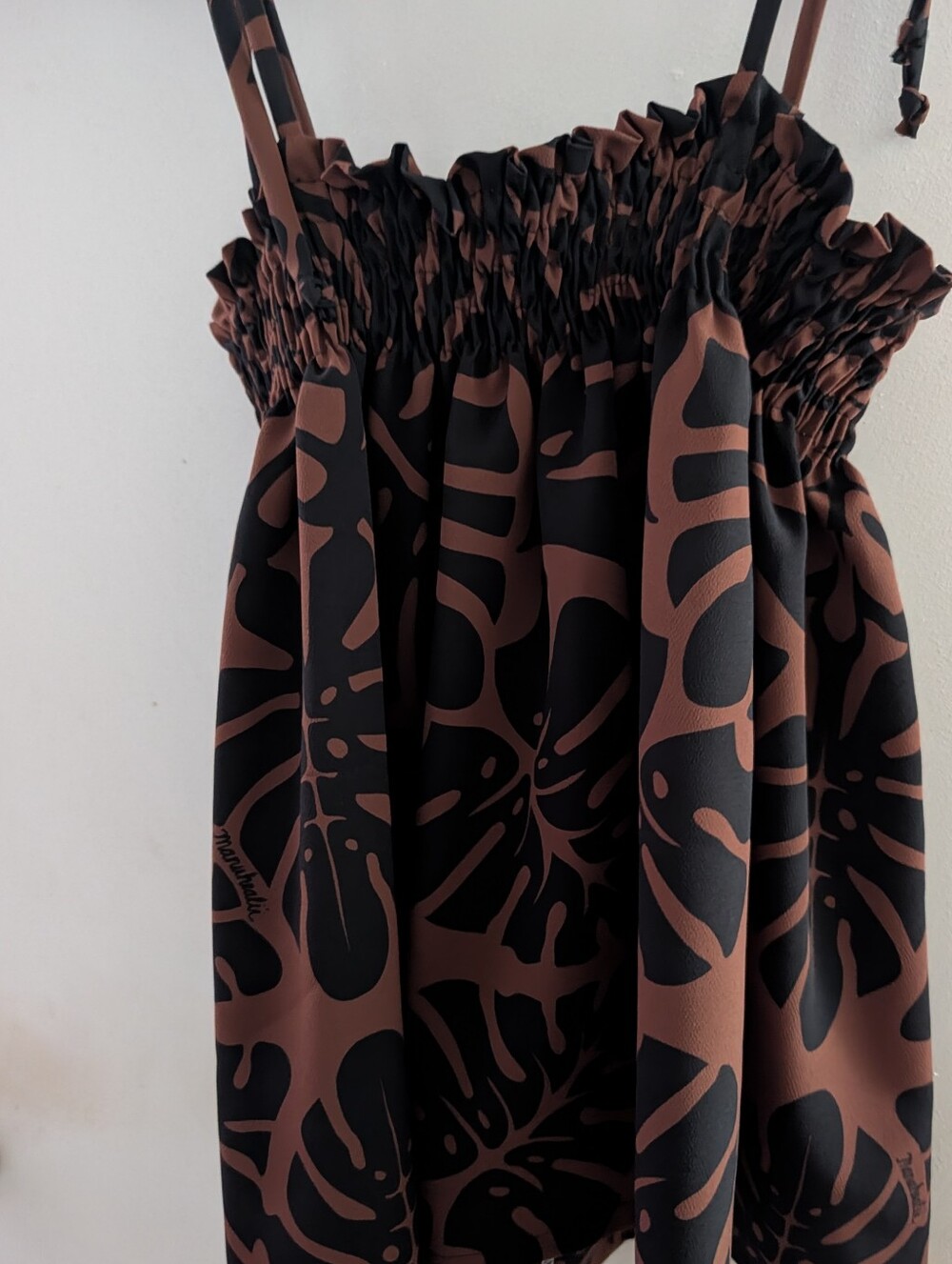 Manuheali'i La'ape Kini Top